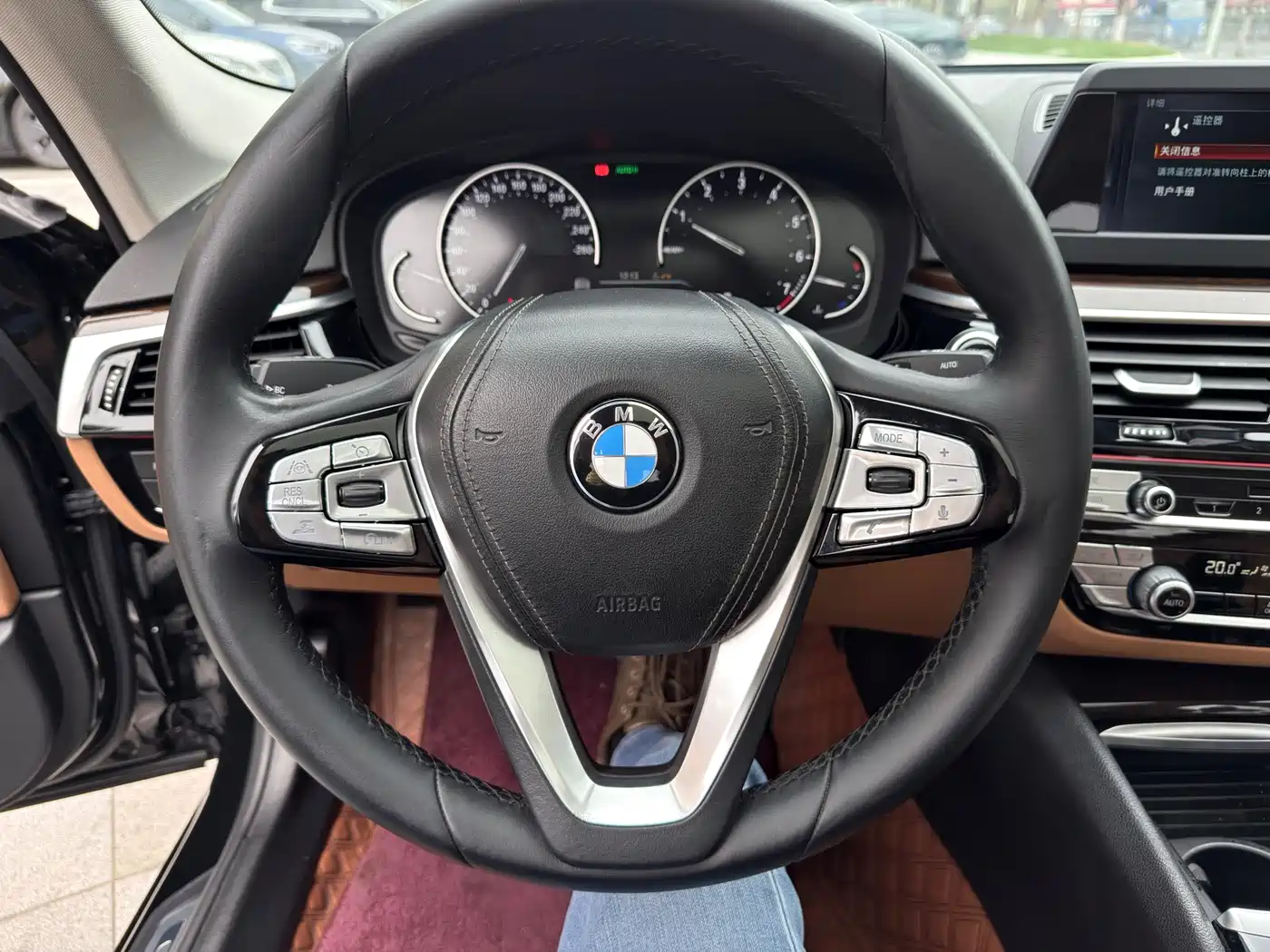 BMW 5 Series 2018 528Li Launch Special Edition фото 12