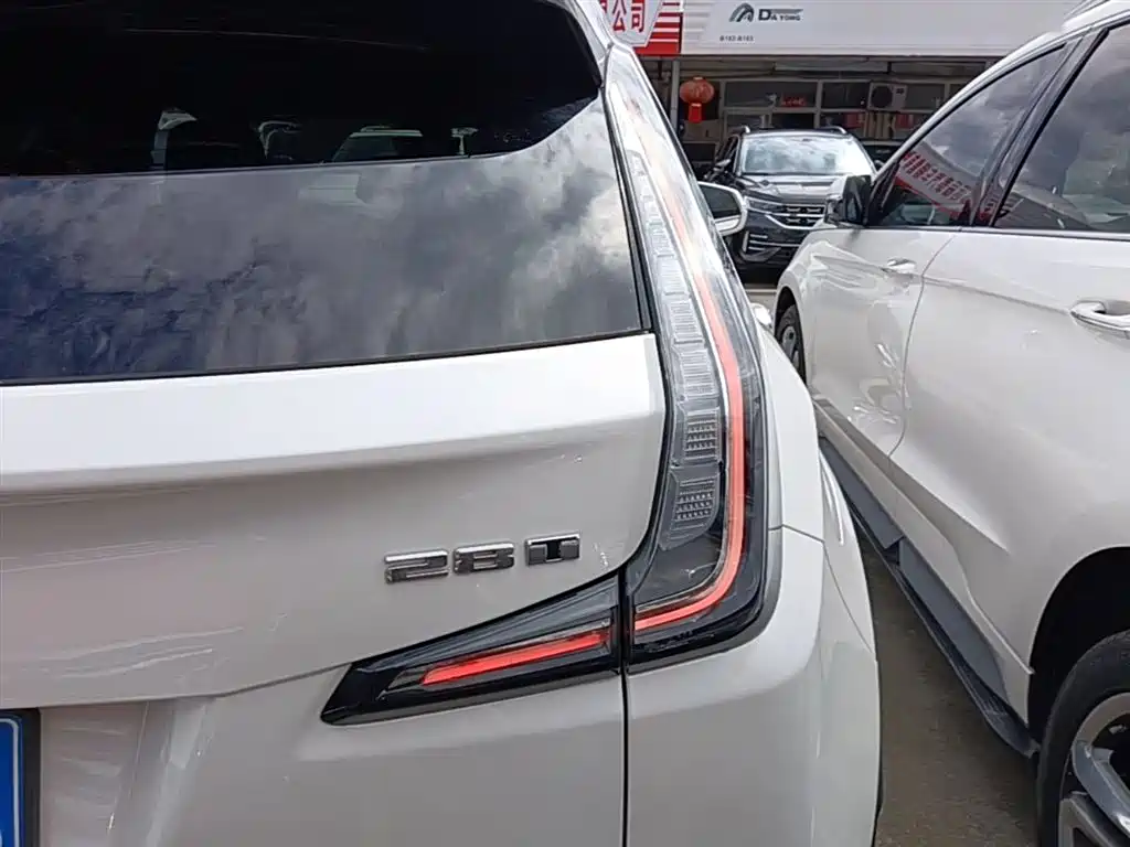 Cadillac XT4 2021 28T FWD Technology Edition фото 8