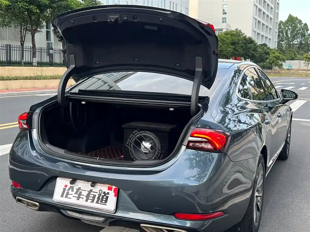 Buick LaCrosse 2021 652T Luxury Edition фото 28