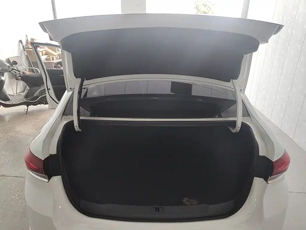 Фото 19 - Buick Excelle