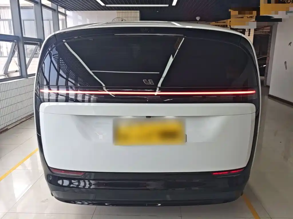 Li Auto MEGA 2025 2025 Model Home Family Special Edition