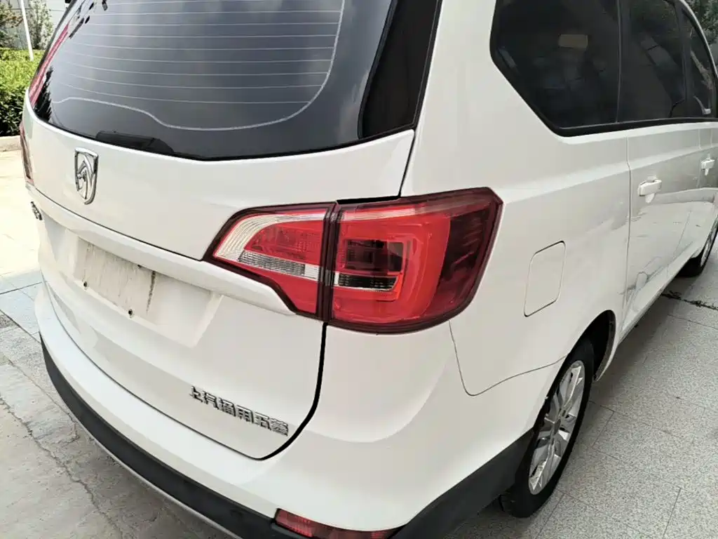Baojun 730 2021 2019 1.5L Manual Value Edition 7-Seater China VI