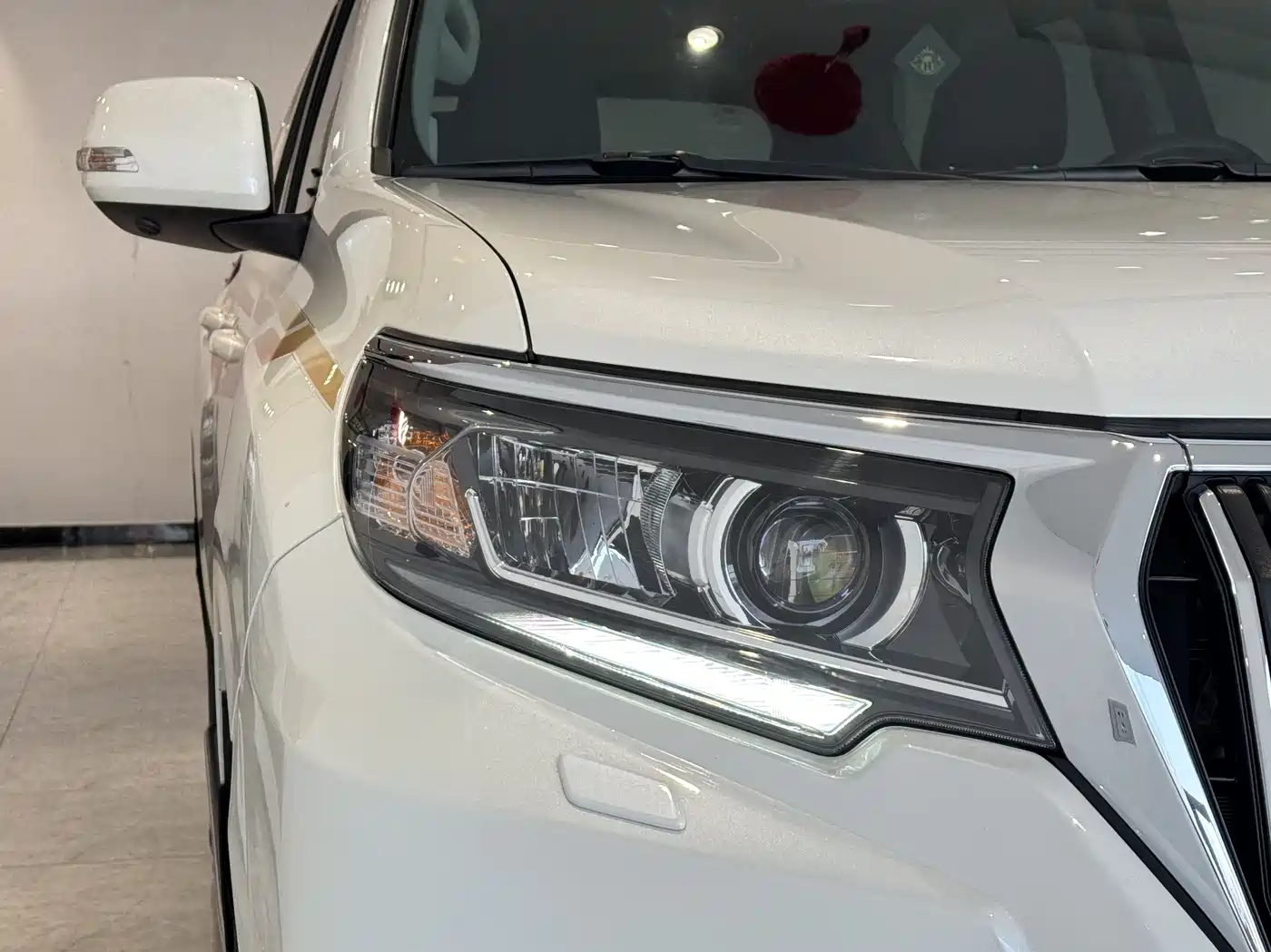 Toyota Prado 2019 3.5L Automatic TX-L Zunxiang Edition with Rear-mounted Spare Tire фото 3