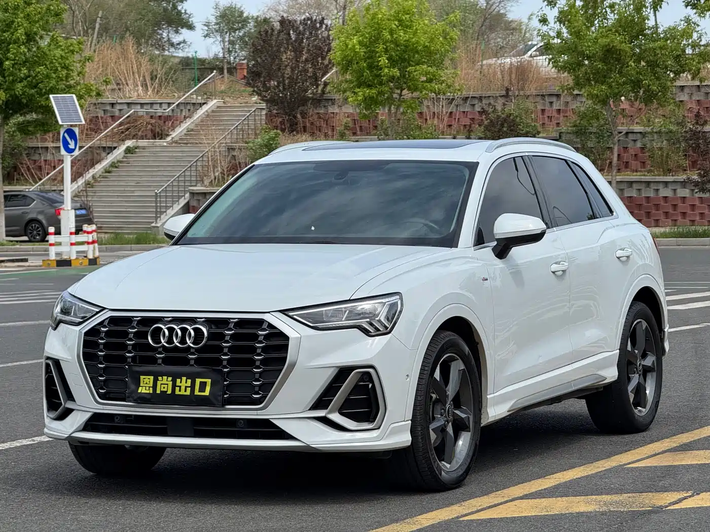 Audi Q3 2022 35 TFSI Fashion Dynamic фото 2