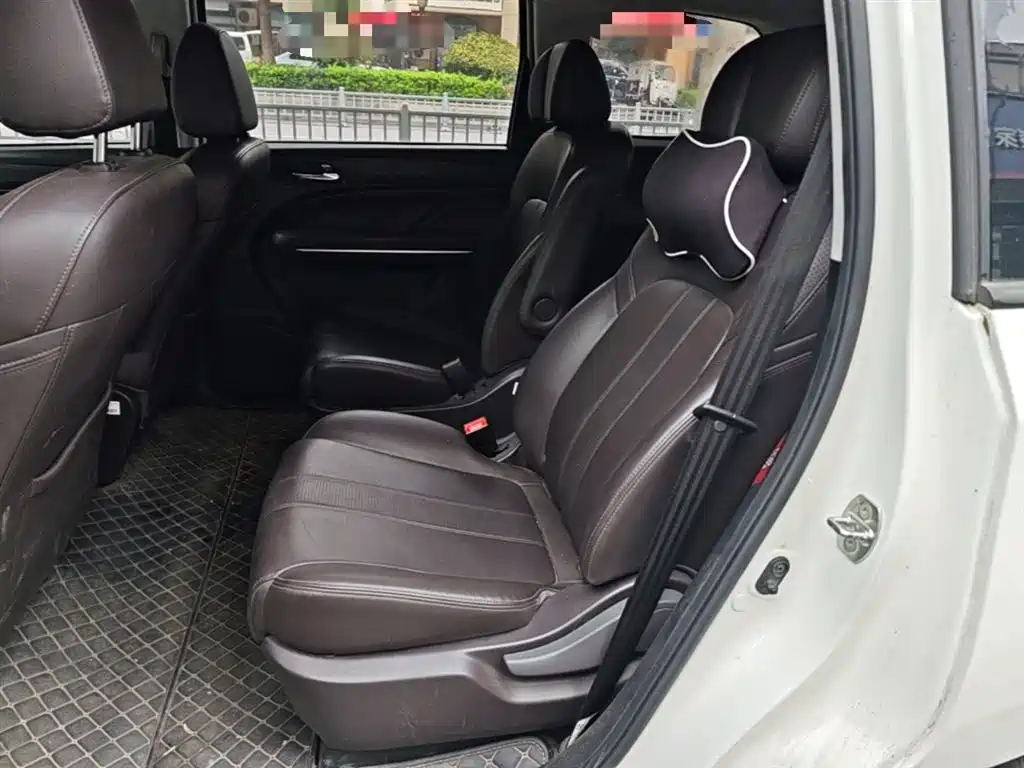 GAC Trumpchi Trumpchi M6 2019 270T DCT Premium Edition (7-seater) (China VI) фото 17