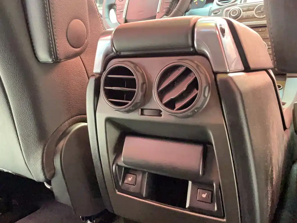 Фото 24 - Land Rover Discovery