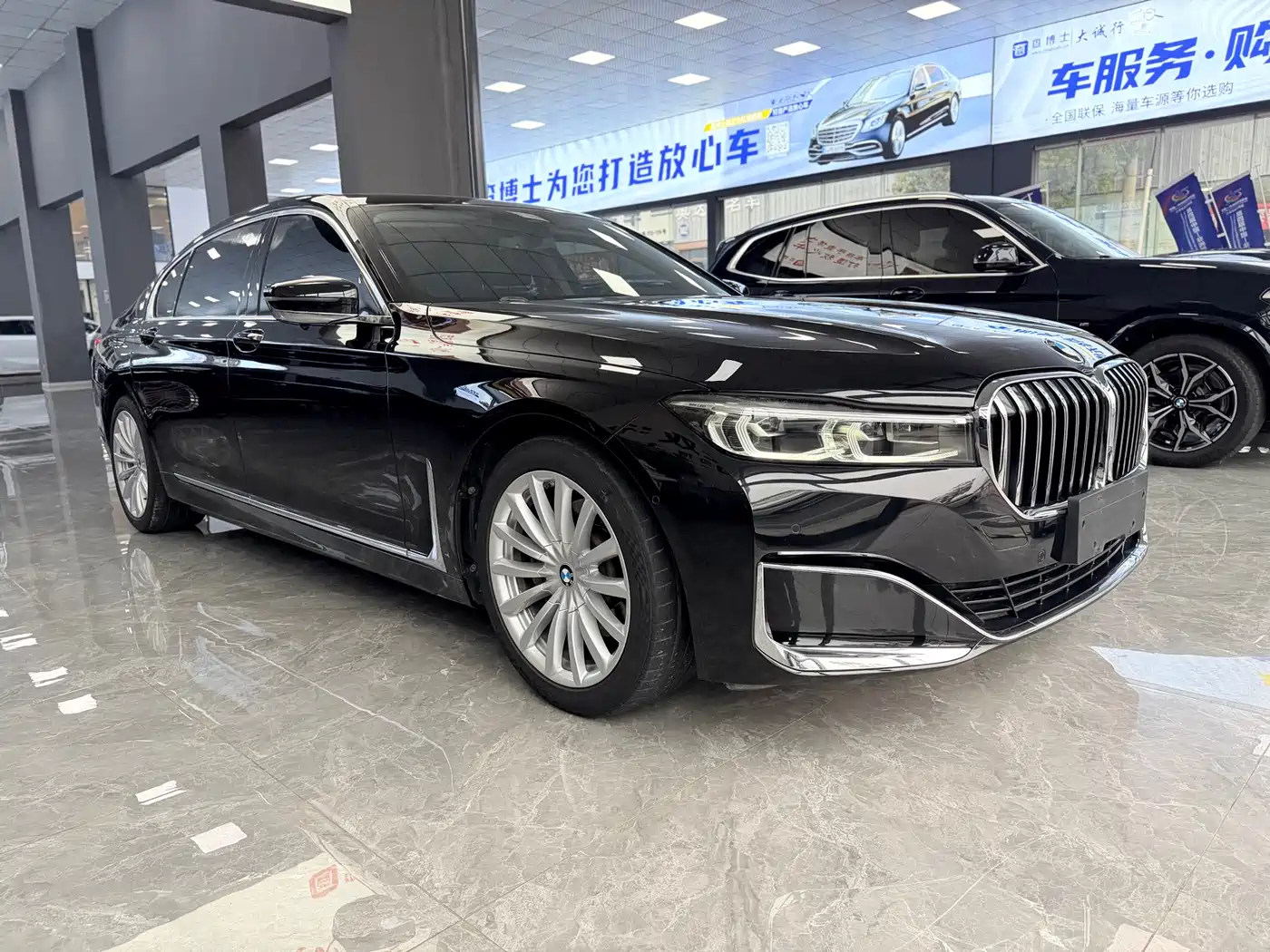 BMW 7 Series 2019 730Li Luxury Package фото 3