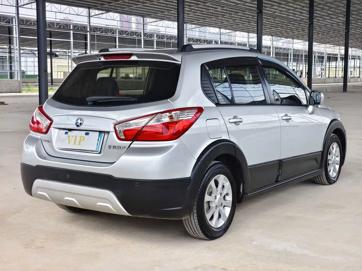 Venucia R50X 2014 2013 1.6L Automatic