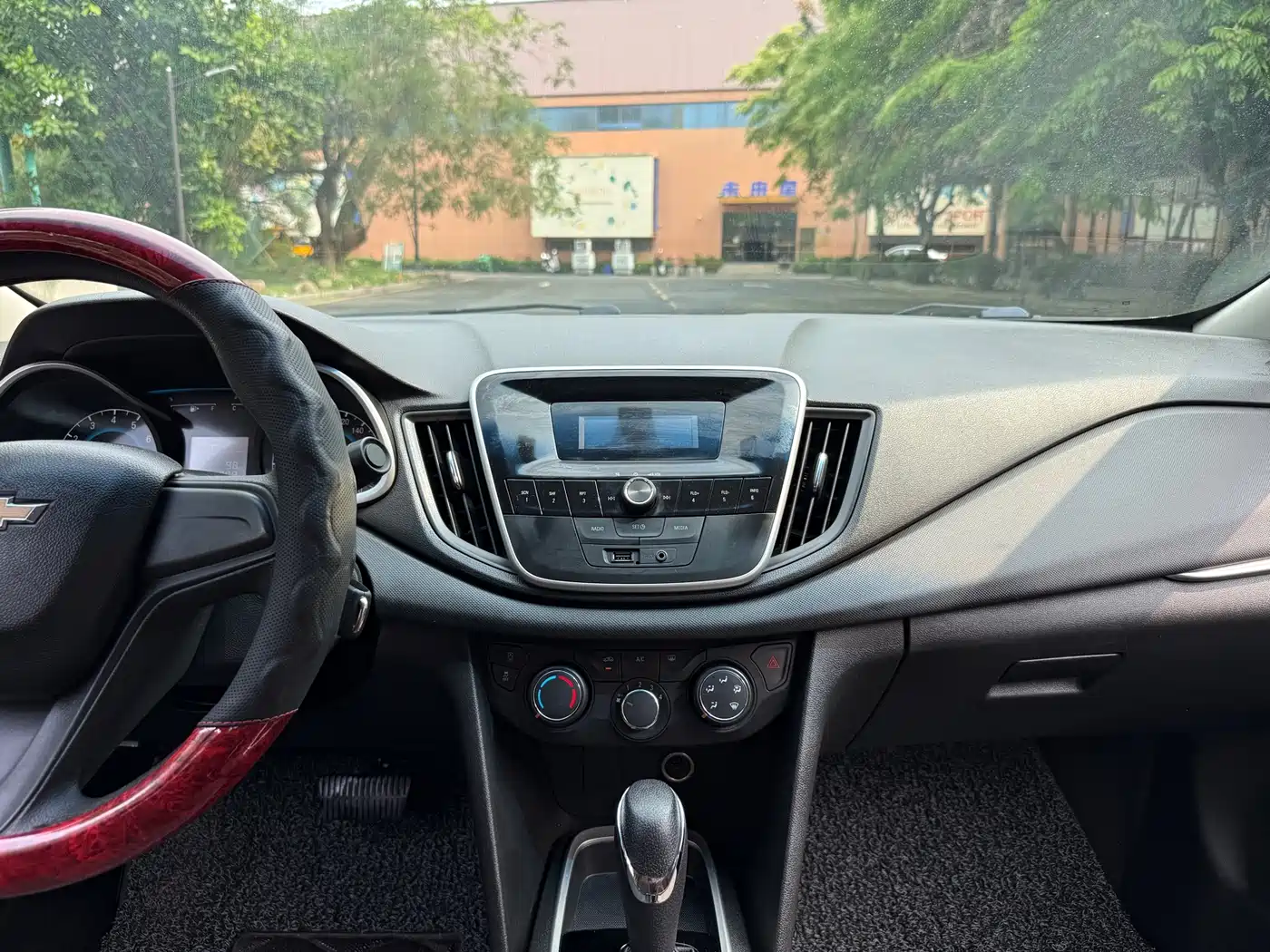 Chevrolet Cavalier 2016 Model 1.5L Automatic Delight Edition фото 13