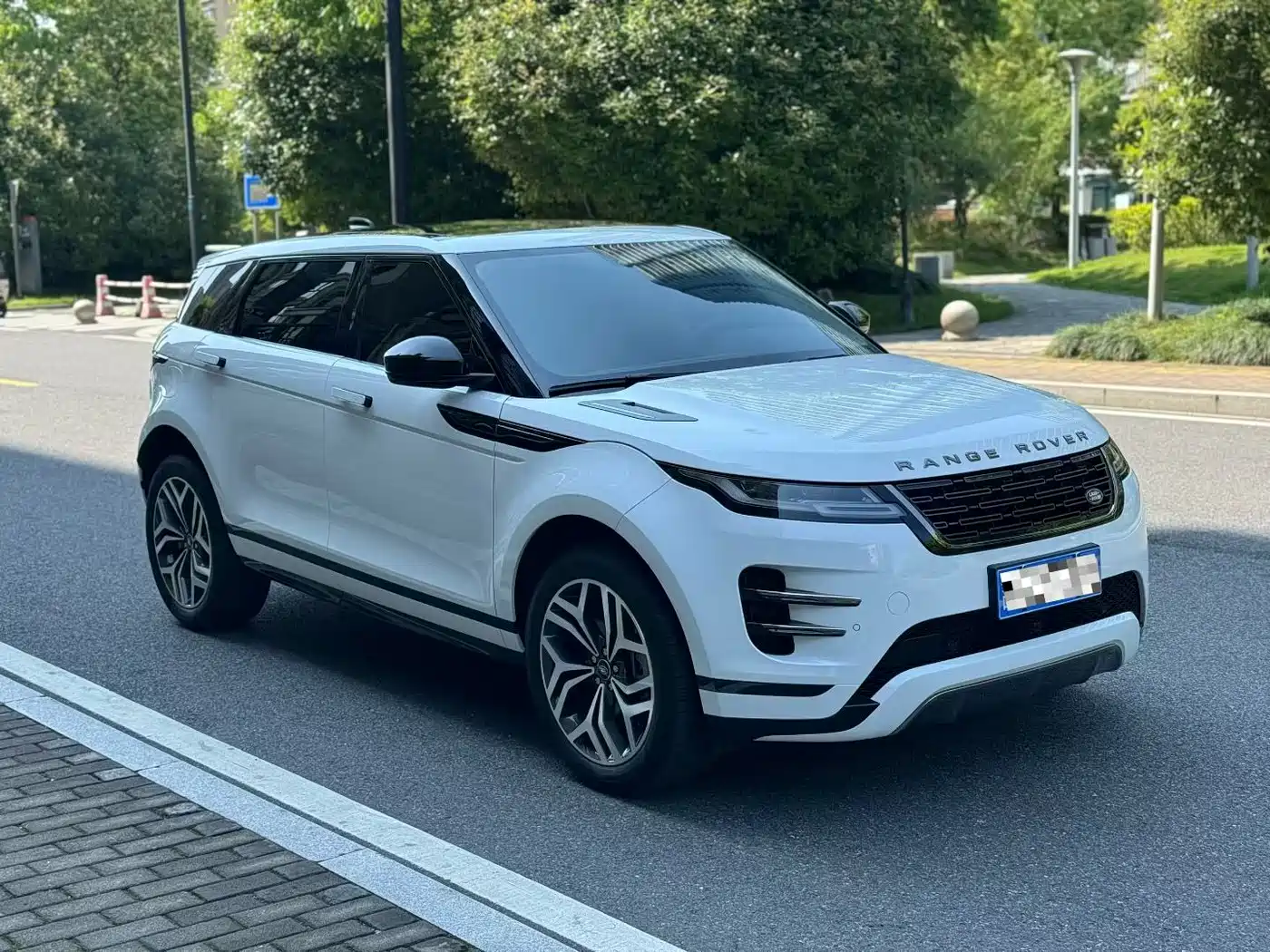 Land Rover Range Rover Evoque 2025 2024 Range Rover Evoque L 249PS Light Master Edition