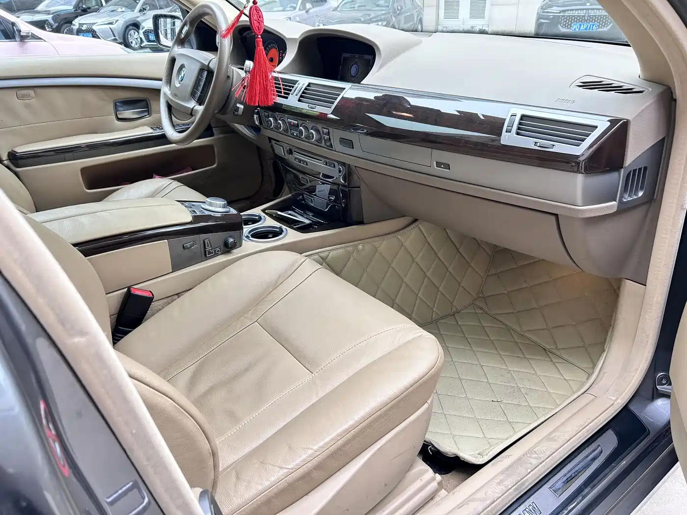 BMW 7 Series 2009 730Li Luxury фото 11
