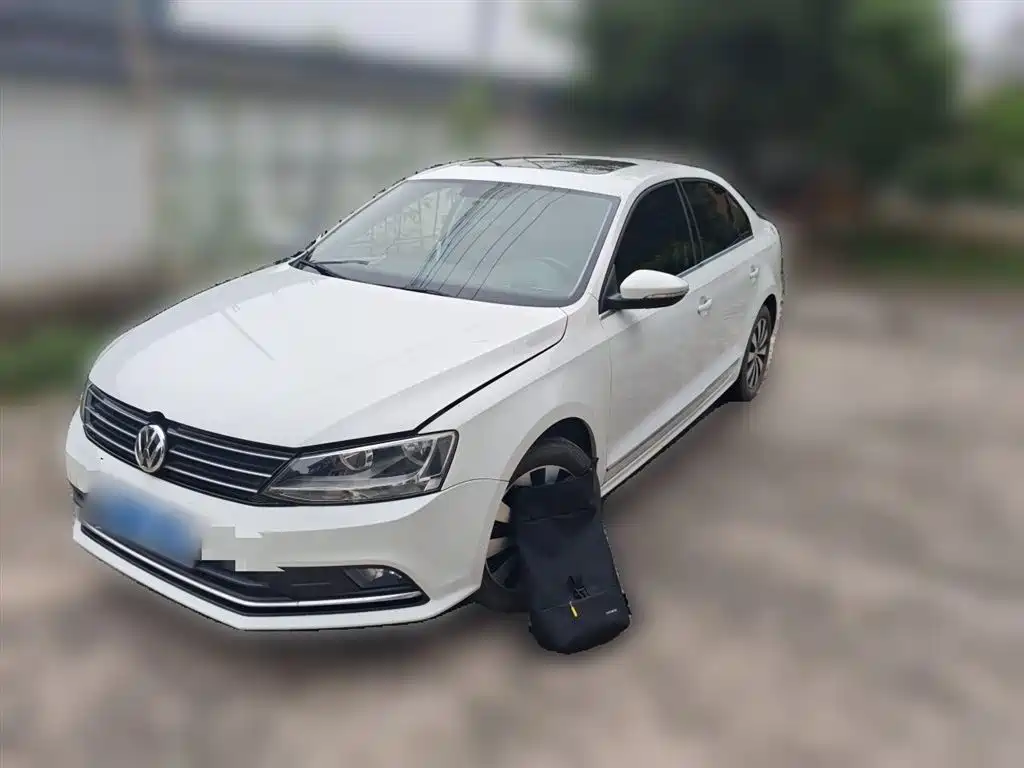 Volkswagen Sagitar 2017 230TSI Automatic Comfort фото 2