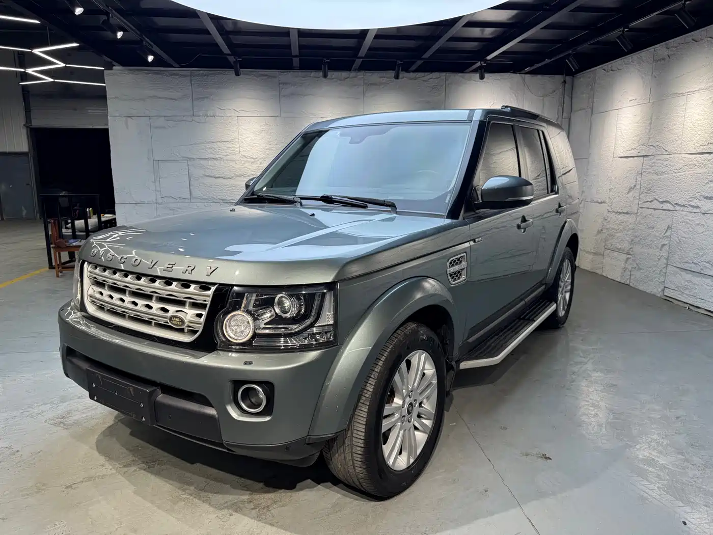 Land Rover Discovery 2016 3.0 SC V6 HSE
