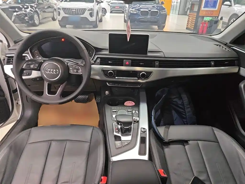 Audi A4L 2018 30th Anniversary 40 TFSI Fashion фото 10