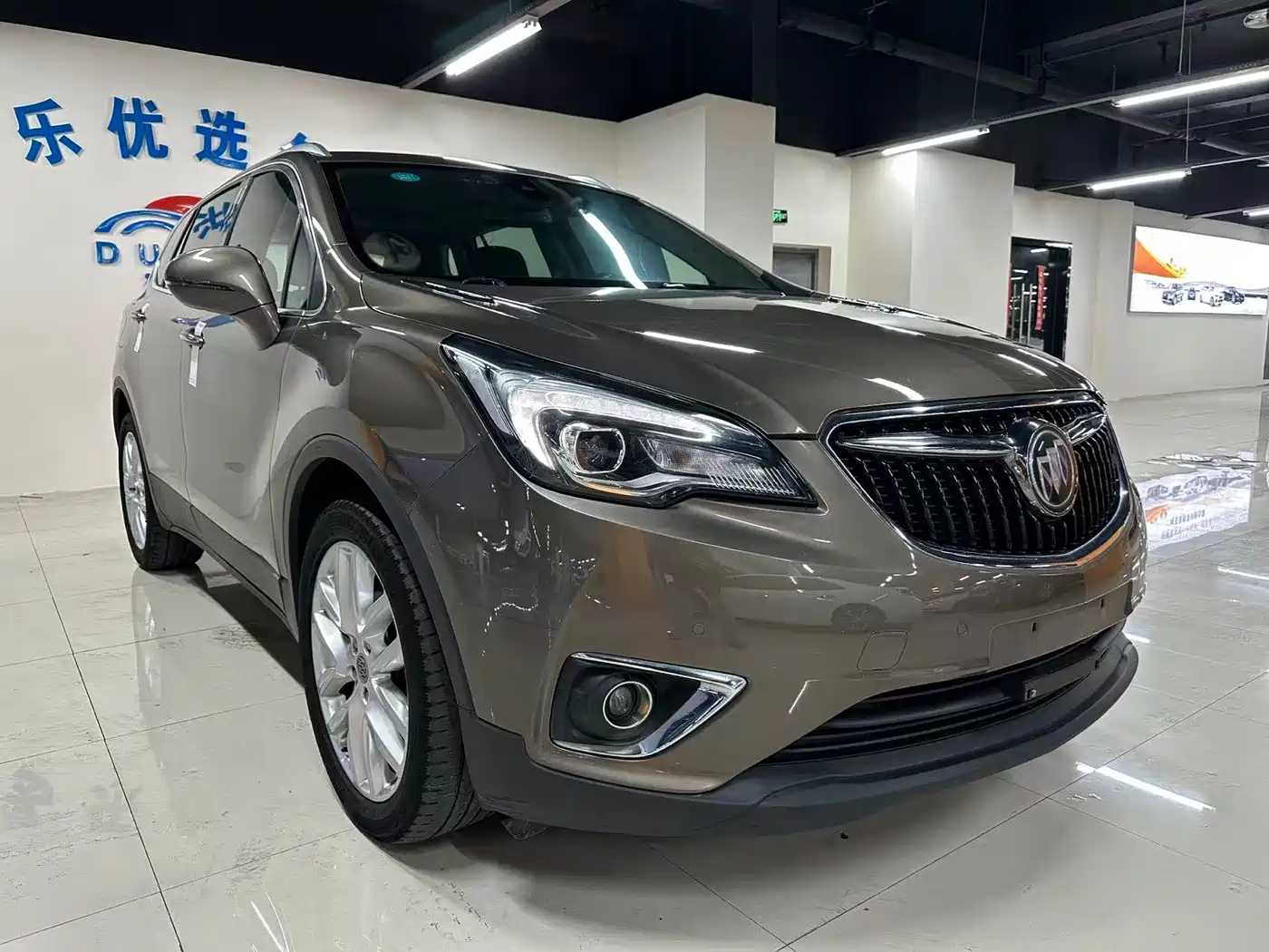 Buick Envision Plus 2018 28T 4WD Luxury фото 3