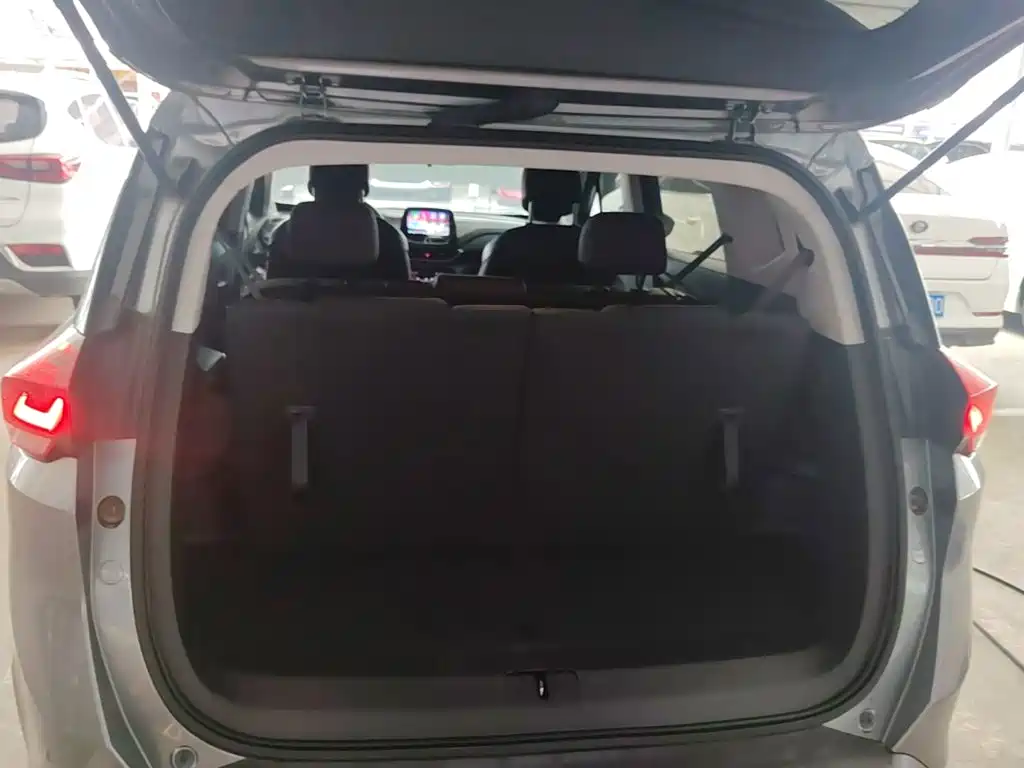 Chevrolet Volando 2019 2019 Redline 530T Automatic Premium Enjoyment Edition (5+2 seater) China VI