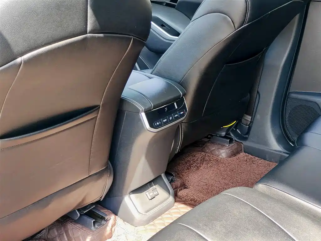 Toyota Highlander 2023 2.5L Smart Hybrid Dual Engine AWD Elite 7-Seater фото 9