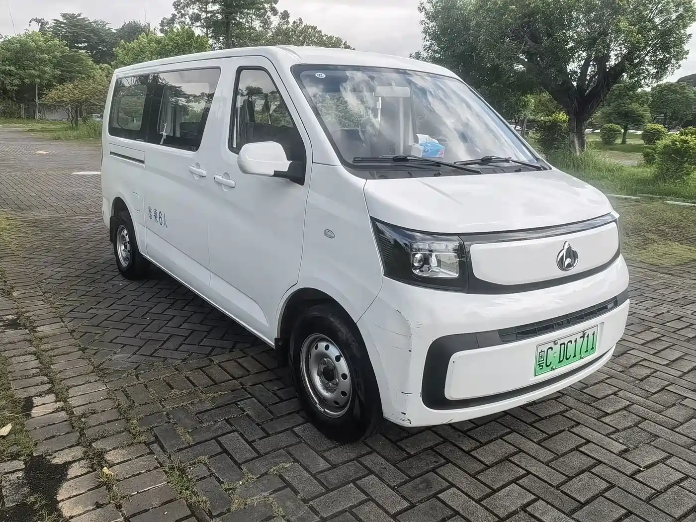 Changan Kaicheng Changan Ruixing EM60 2025 2025 Passenger Version Comfort 6-Seater 300km with Opposing Doors