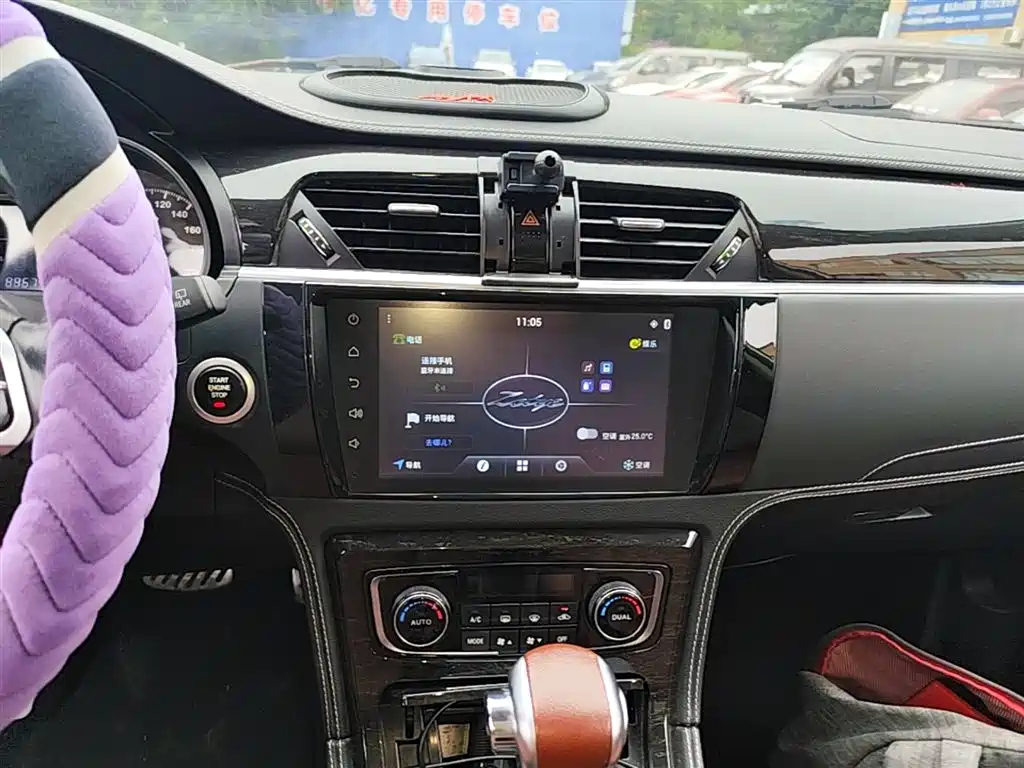 Фото 13 - Zotye T600