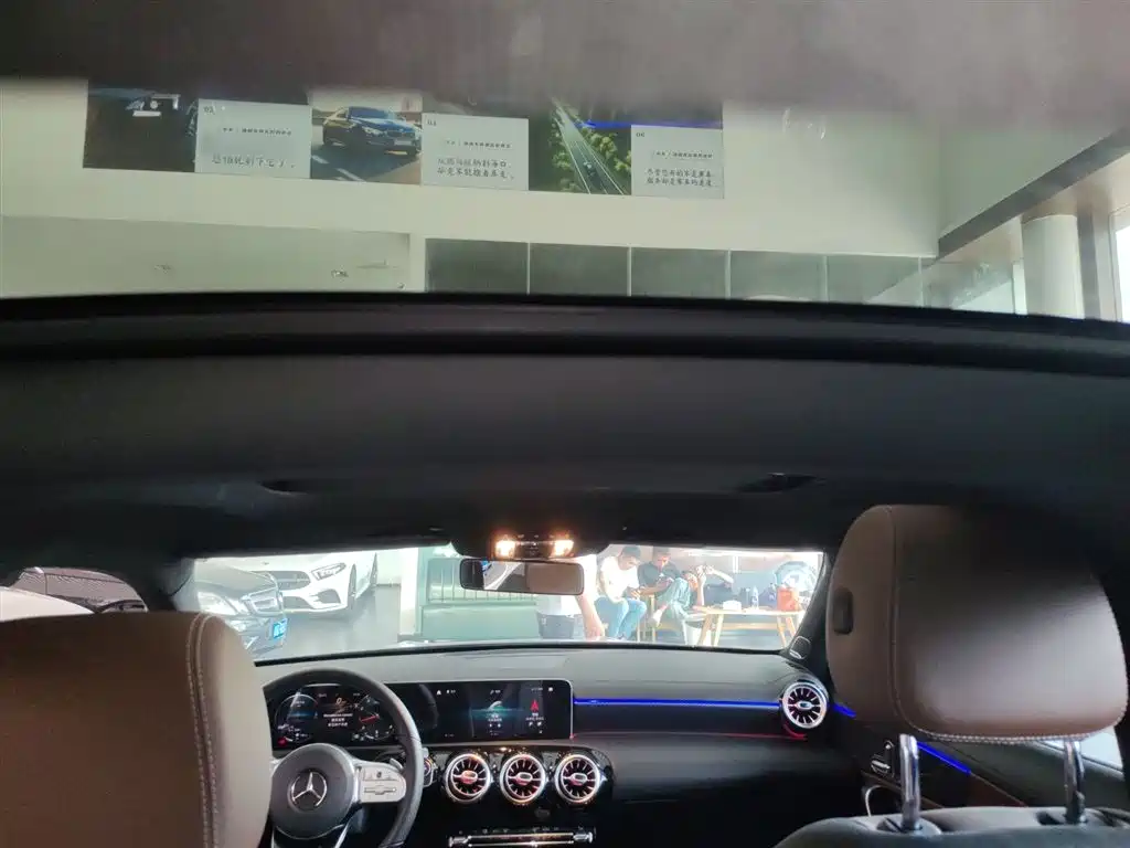 Mercedes-Benz A-Class 2019 A 200 L Sport Sedan фото 18