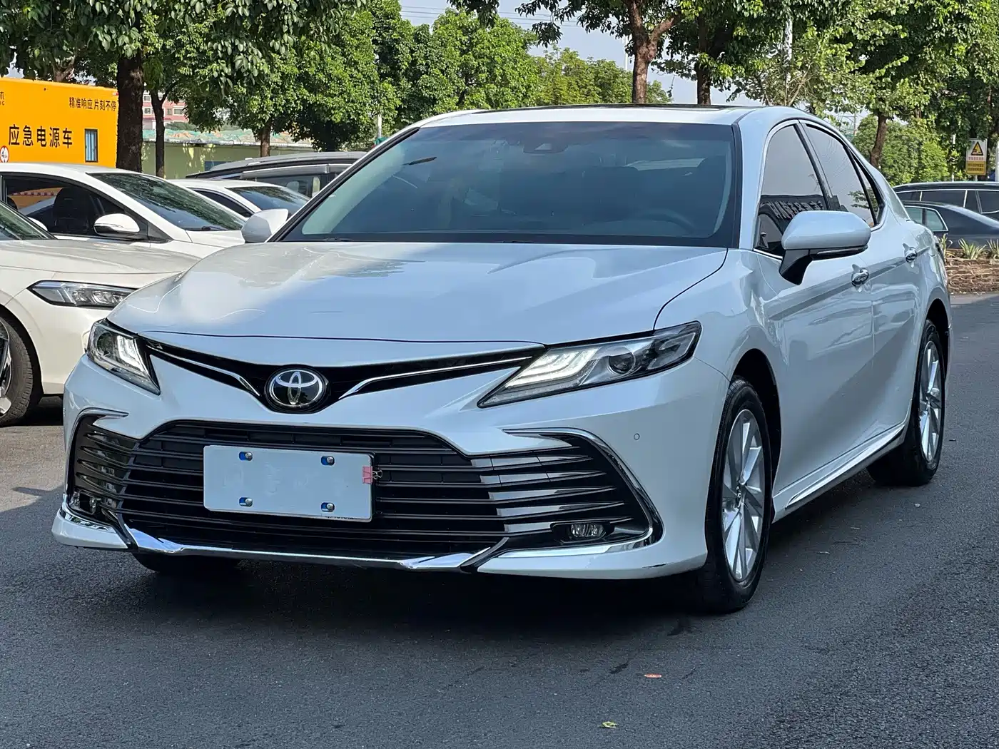 Toyota Camry 2024 2023 2.0G Luxury Edition