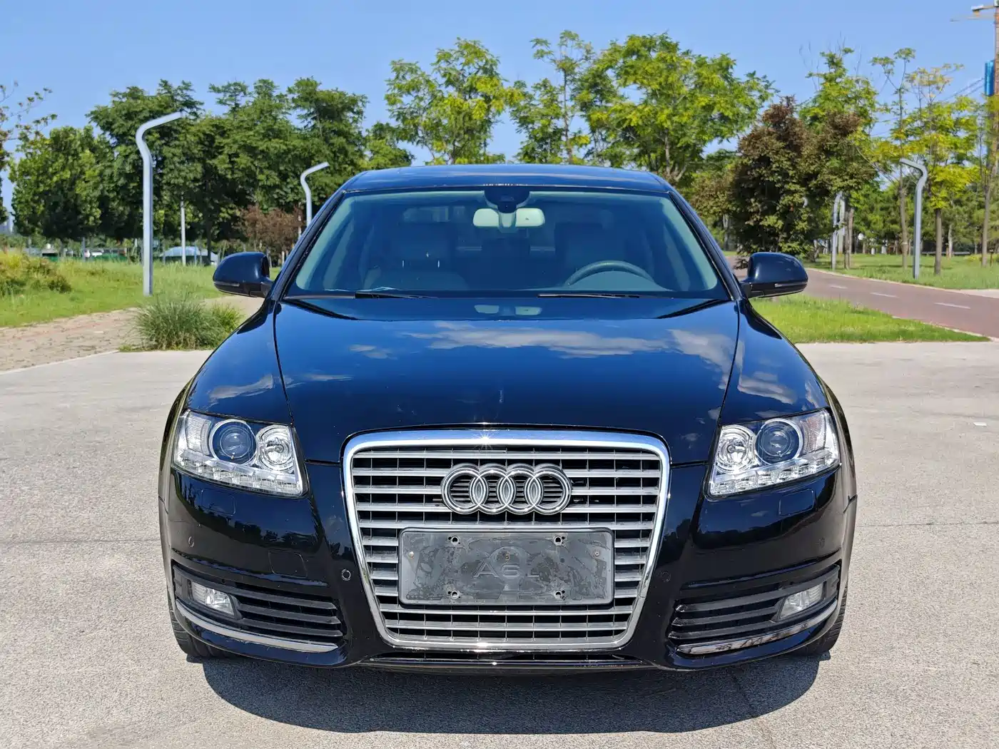 Фото 2 - Audi A6L
