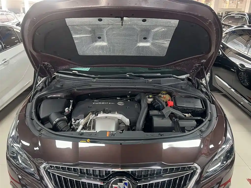 Buick LaCrosse 2018 Model 28T Luxury Edition фото 11