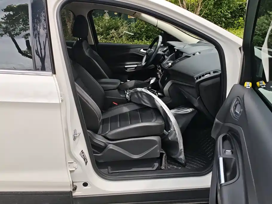 Ford Kuga 2021 2019 EcoBoost 180 2WD Platinum Wing Edition China VI
