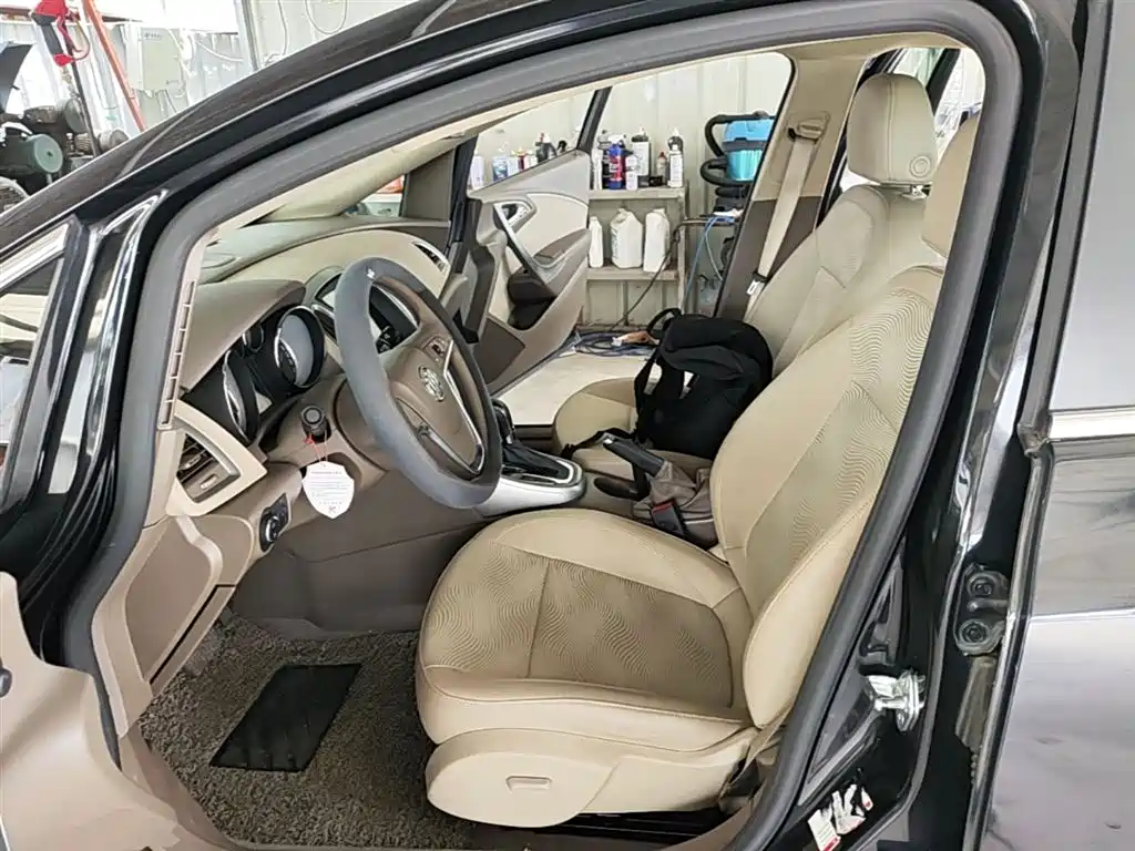 Buick Excelle 2013 GT 1.6L Automatic Fashion Edition фото 15