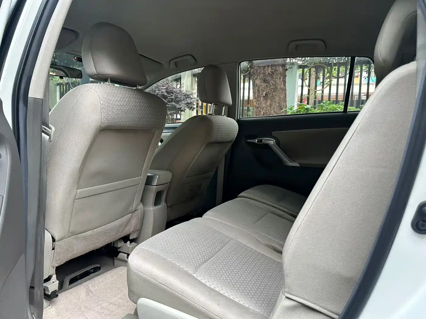 Toyota E'Z 2014 Xingyao 180E CVT Elite фото 6