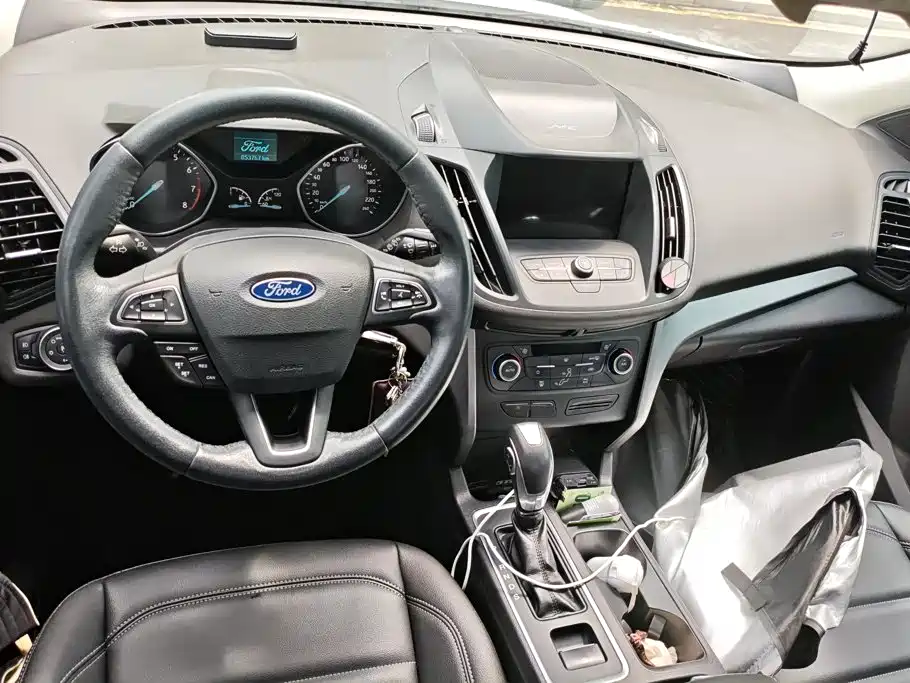 Ford Kuga 2021 2019 EcoBoost 180 2WD Platinum Wing Edition China VI