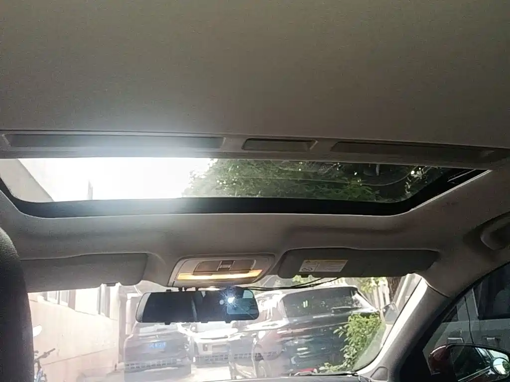 Roewe i6 2019 2020 PLUS 1.6L CVT 4G Connected Glory Flagship Edition