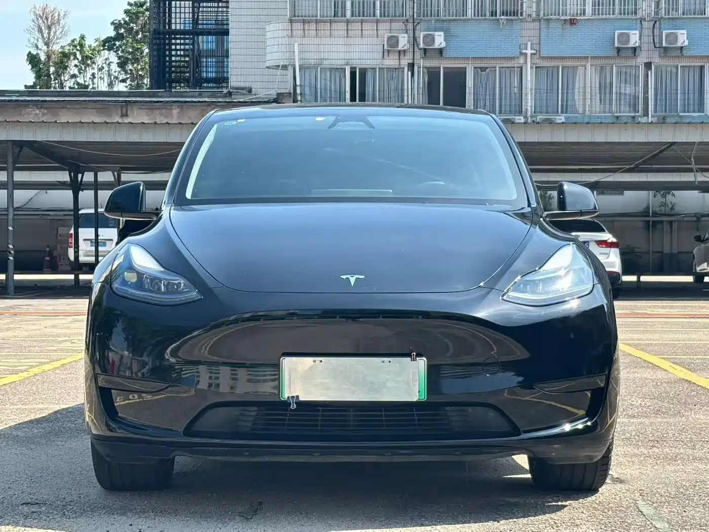 Фото 2 - Tesla Model Y