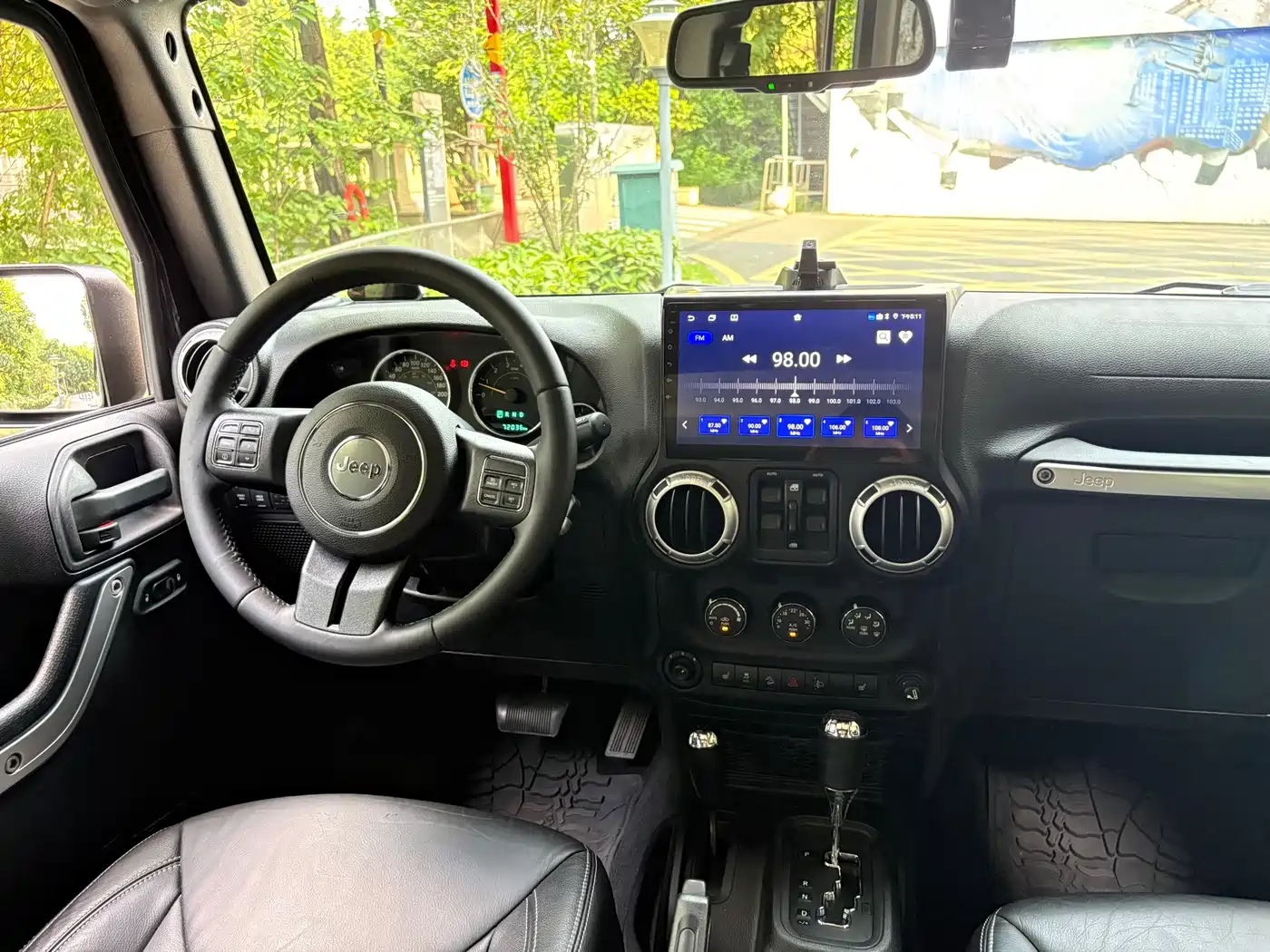 Фото 16 - Jeep Wrangler