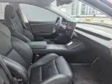 Фото 13 - Tesla Model 3