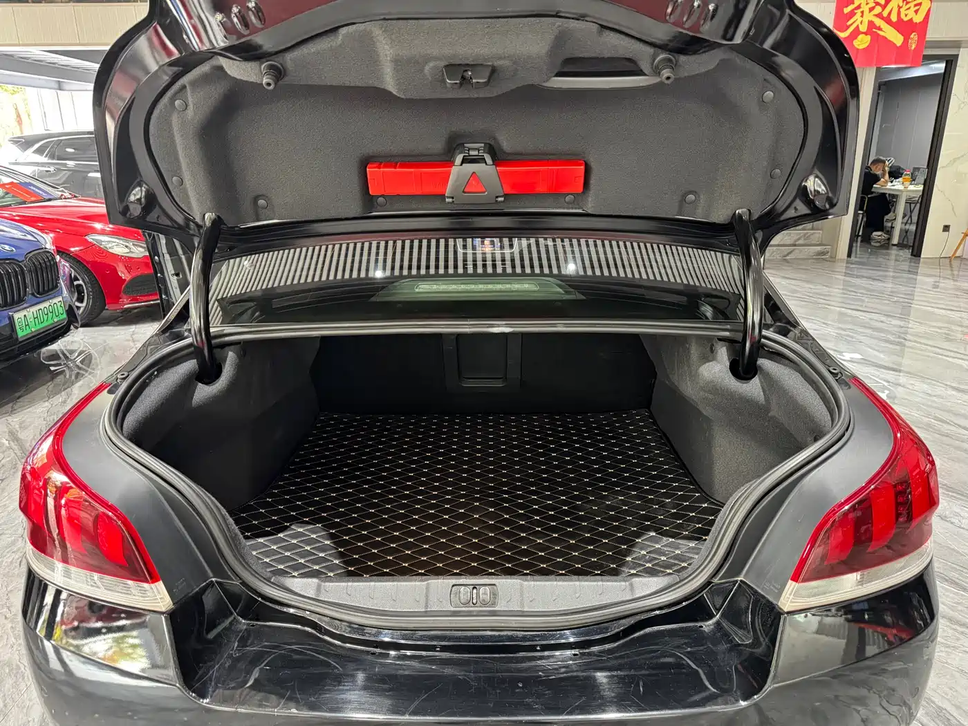 Peugeot 508 2015 1.6THP Auto Comfort Edition фото 21