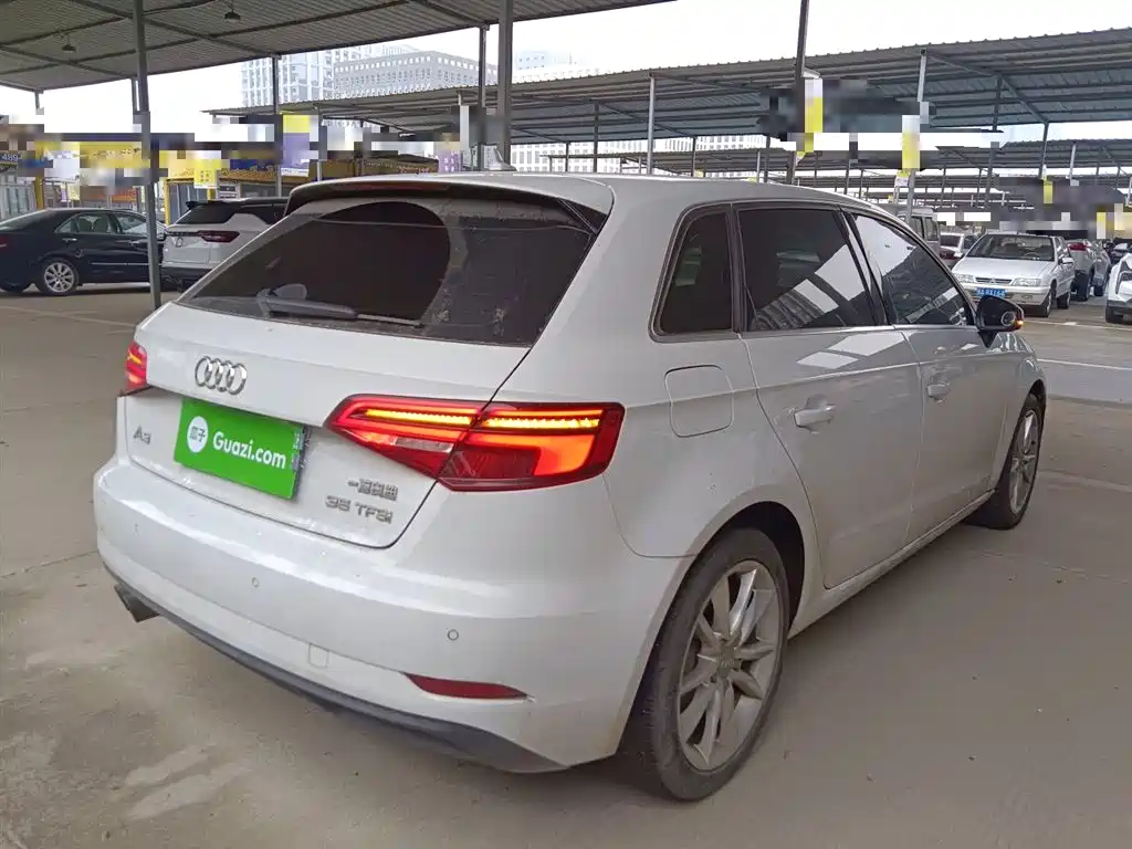 Audi A3 2018 30th Anniversary Sportback 35 TFSI Progressive фото 7