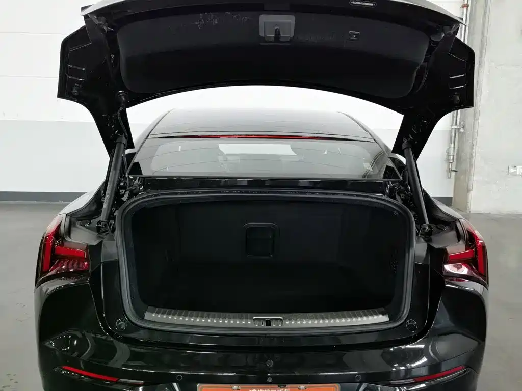 Nezha Auto Nezha S 2023 2022 Extended Range 1160km RWD Compact
