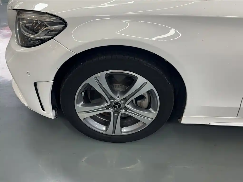 Mercedes-Benz C-Class 2019 C 260 L Sport фото 5