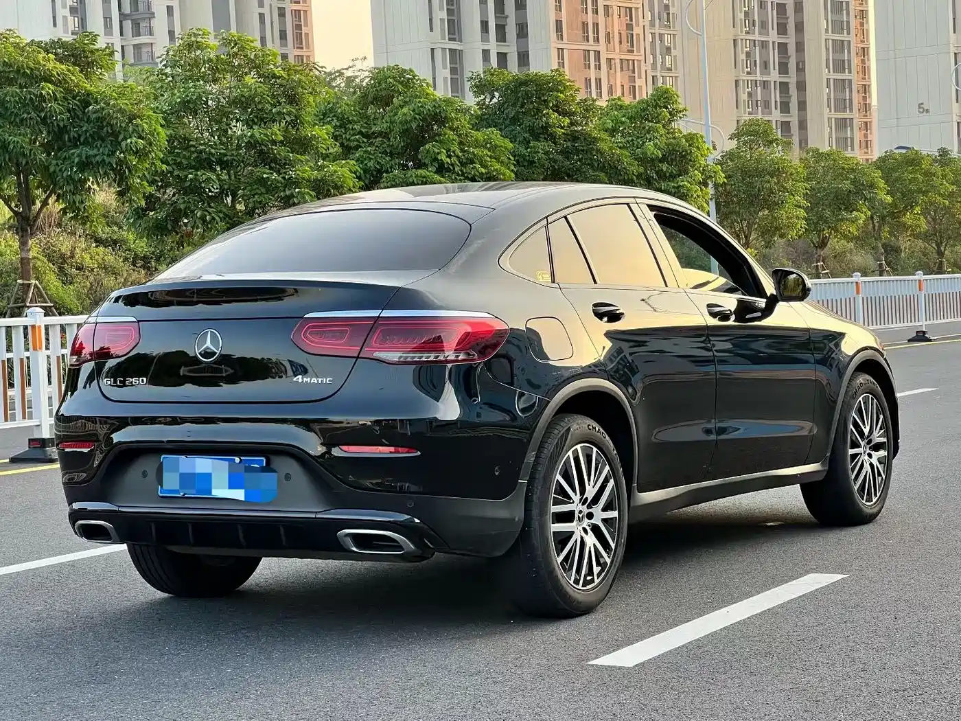 Mercedes-Benz GLC Coupe 2022 Facelift GLC 260 4MATIC Coupe SUV фото 12