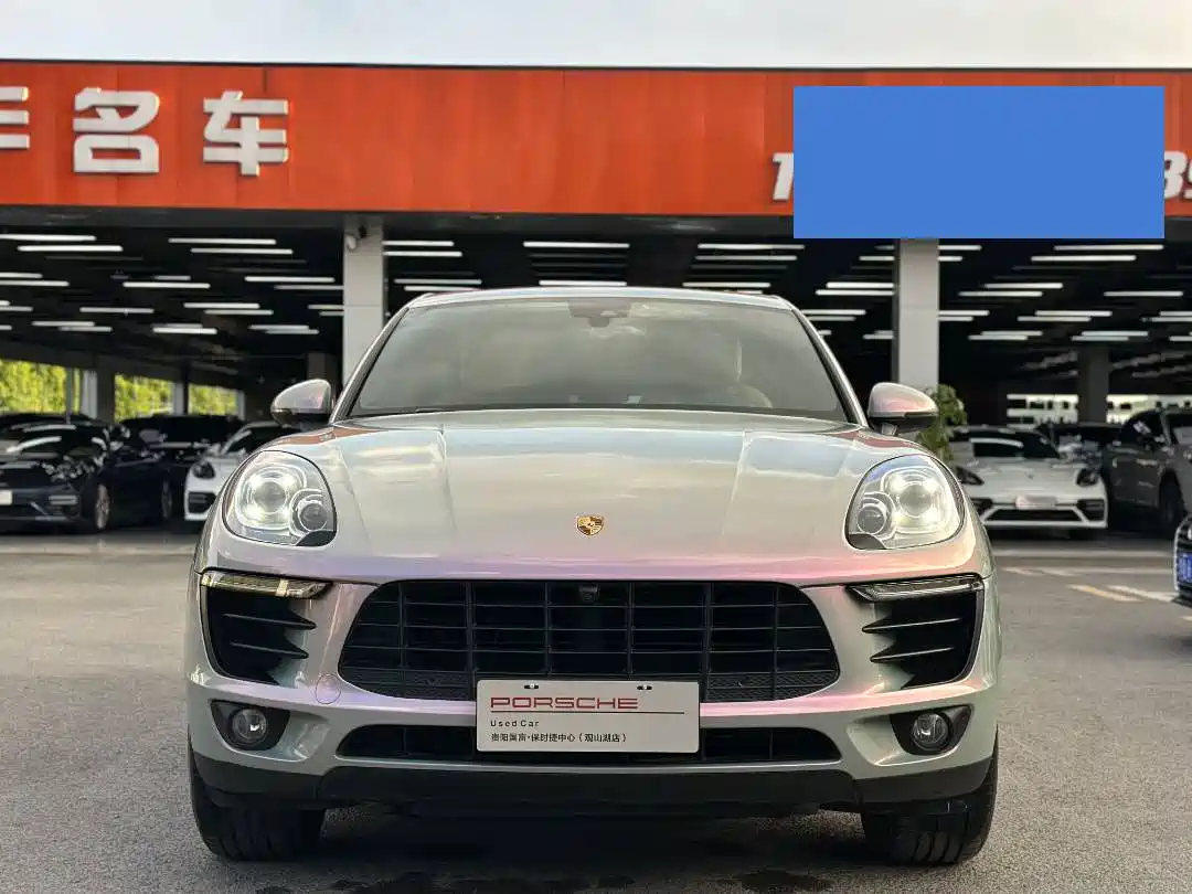 Porsche Macan 2016 Macan 2.0T фото 2