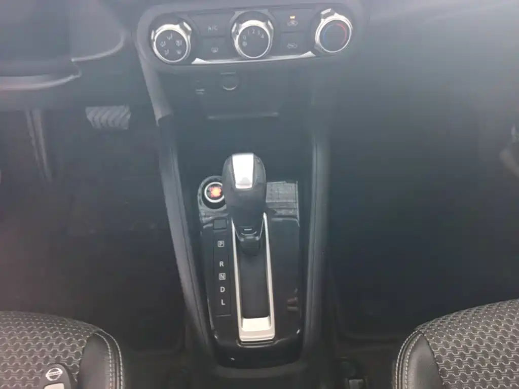 Nissan Kicks 2018 2017 1.5L CVT Smart Edition