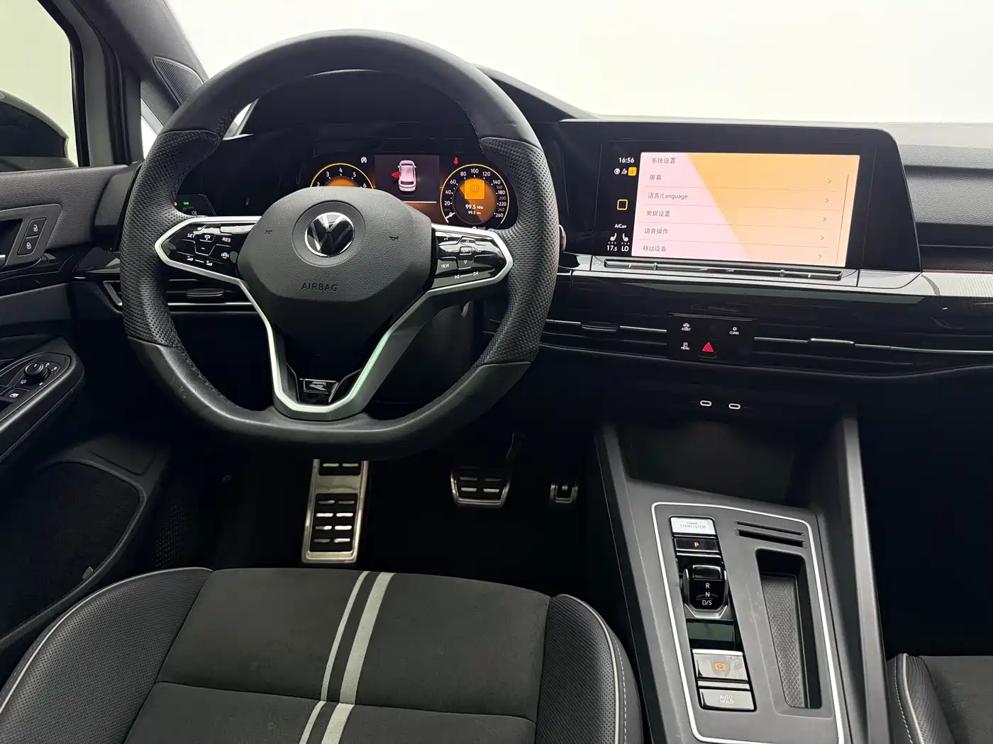 Volkswagen Golf 2021 280TSI DSG R-Line фото 10