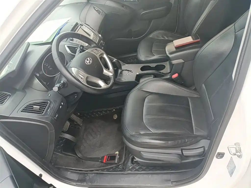 Hyundai Beijing Hyundai ix35 2015 2.0L Automatic 2WD Smart China V фото 15