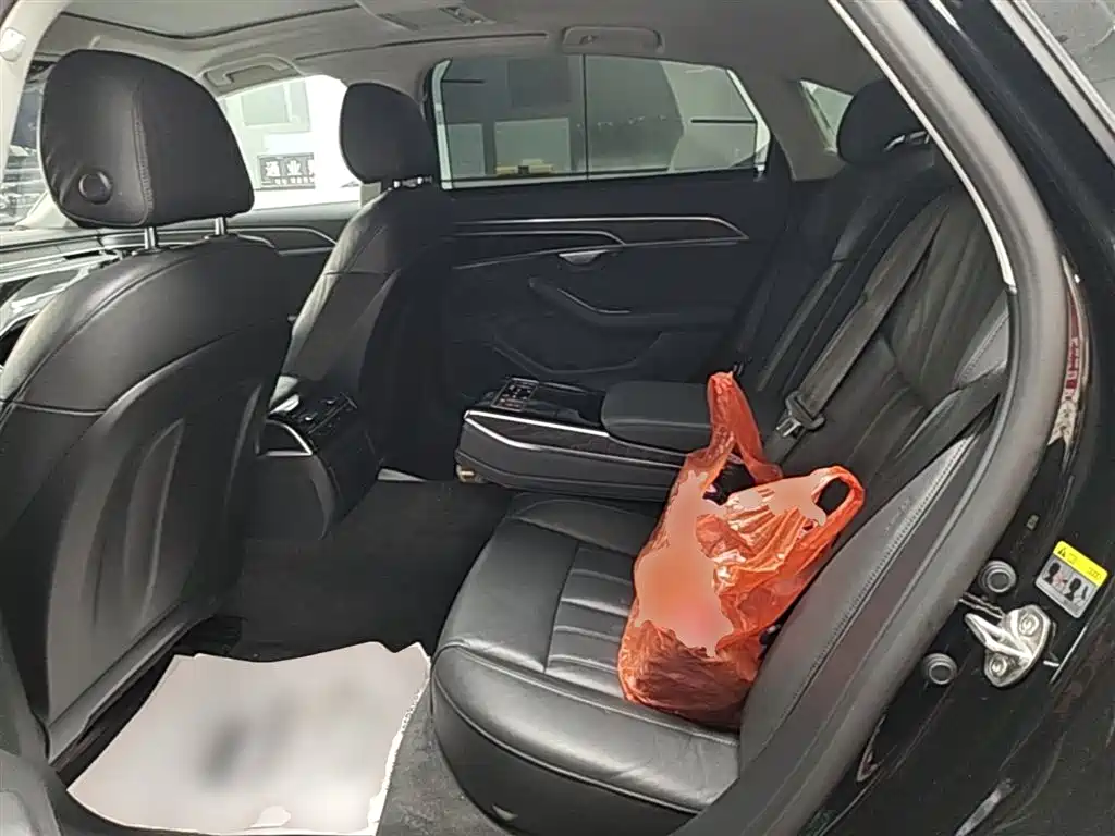 Audi A8 2018 A8L 55 TFSI quattro Launch Elite фото 17