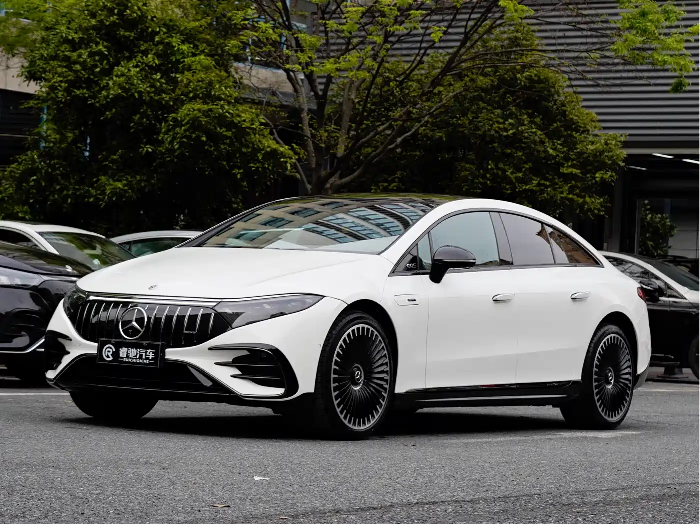 MERCEDES-BENZ EQS AMG