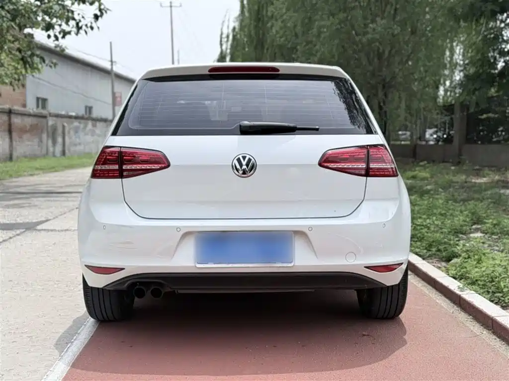 Volkswagen Golf 2016 230TSI Automatic Luxury фото 8