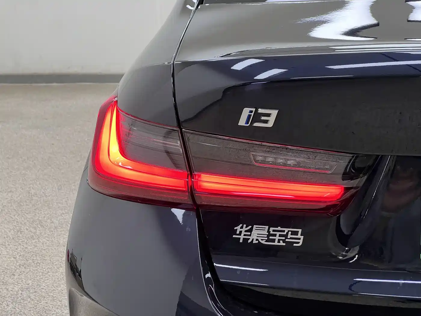 BMW i3 2026 2025 eDrive 35 L