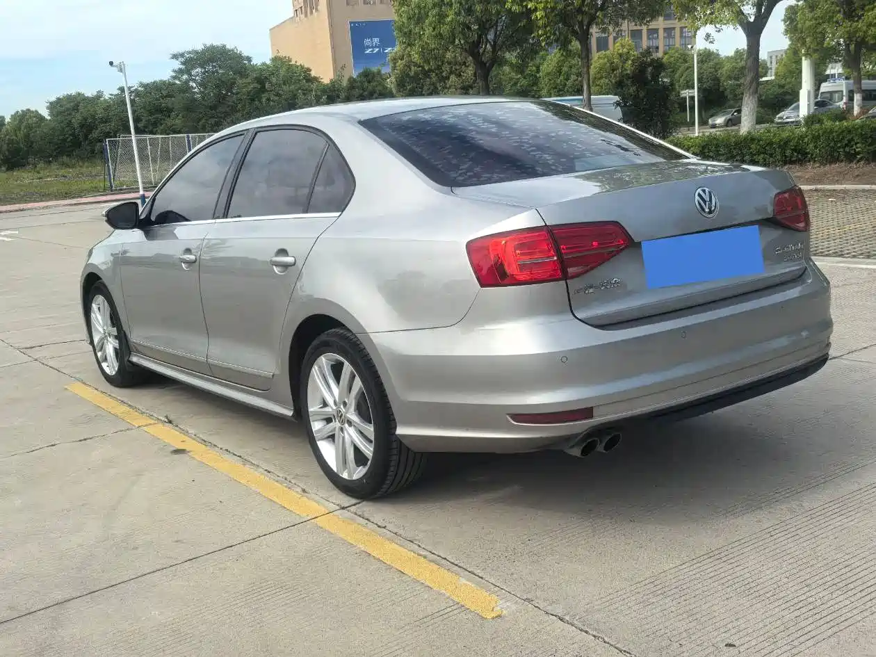 Volkswagen Sagitar 2018 280TSI DSG Spark Edition фото 10