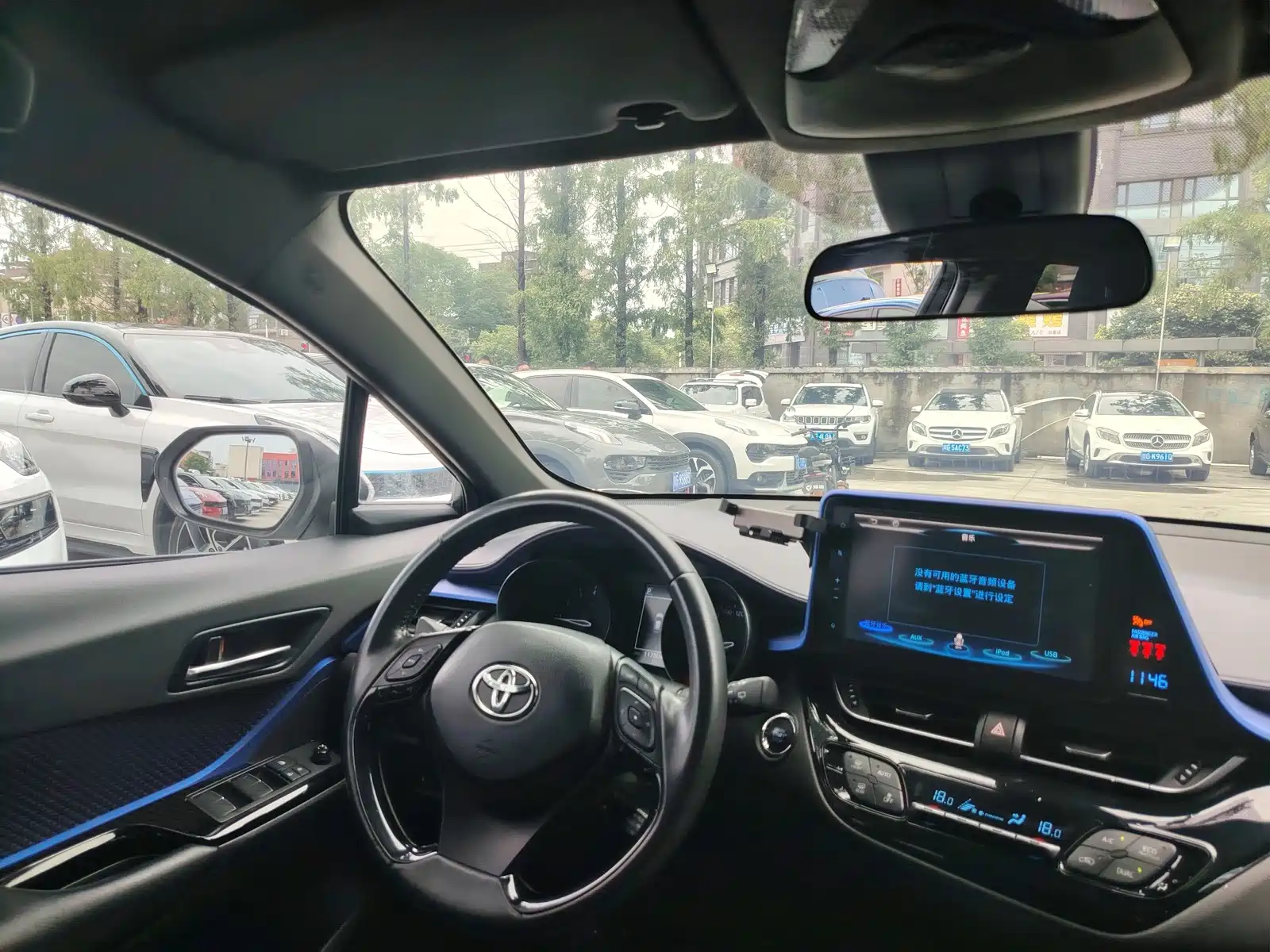 Фото 5 - Toyota C-HR